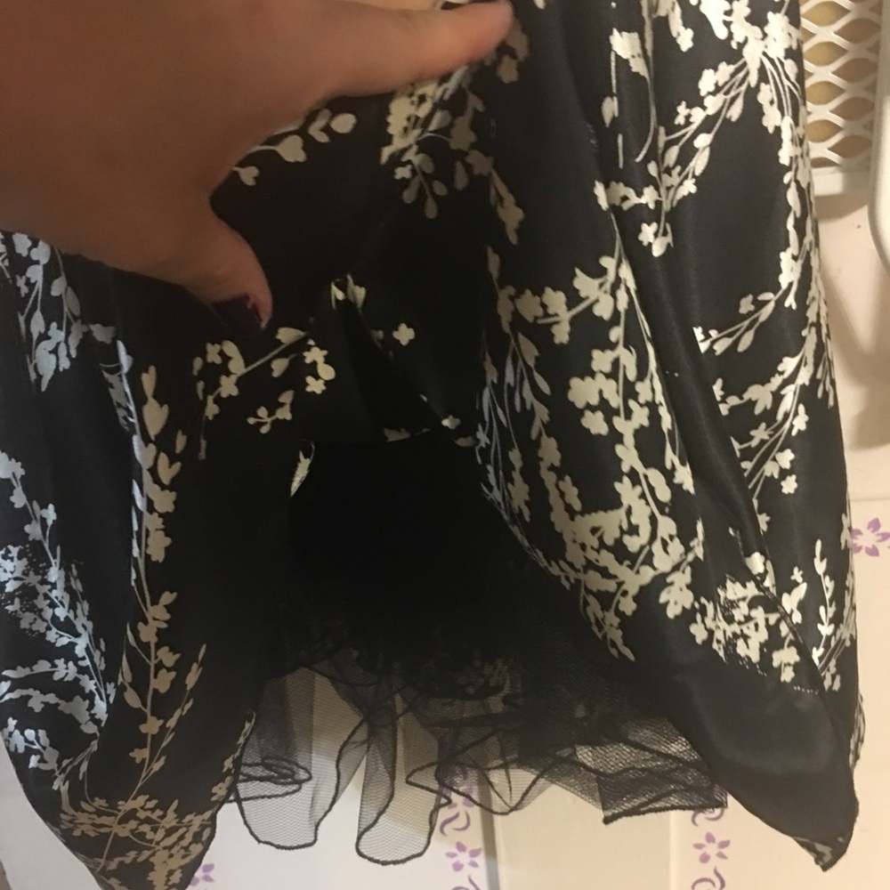 Black & White Midi Cocktail Dress with Crinoline - Picture 8 of 8